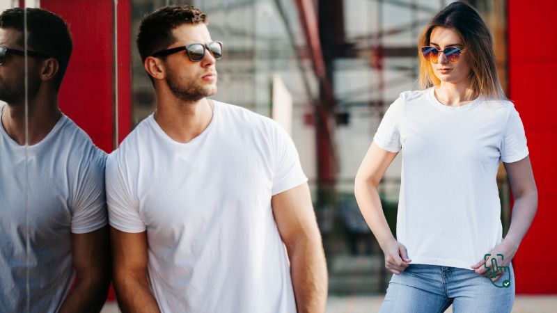 Best White T Shirt for Men and Women @ pickoutright.com