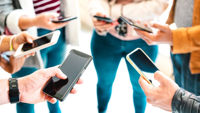 Best Phones, Cases & Mobile Tech of 2025